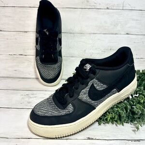 Nike Air Force 1 LV8 GS Black/Vast Grey/White Size 7Y 820438-018 Big Kids